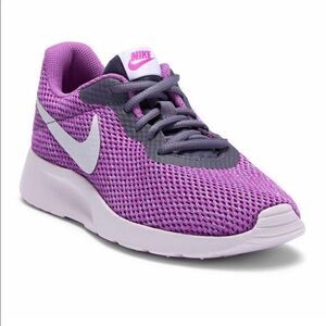 NIKE TANJUN SNEAKER